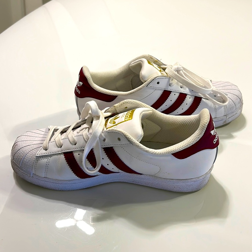 Adidas Sneakers